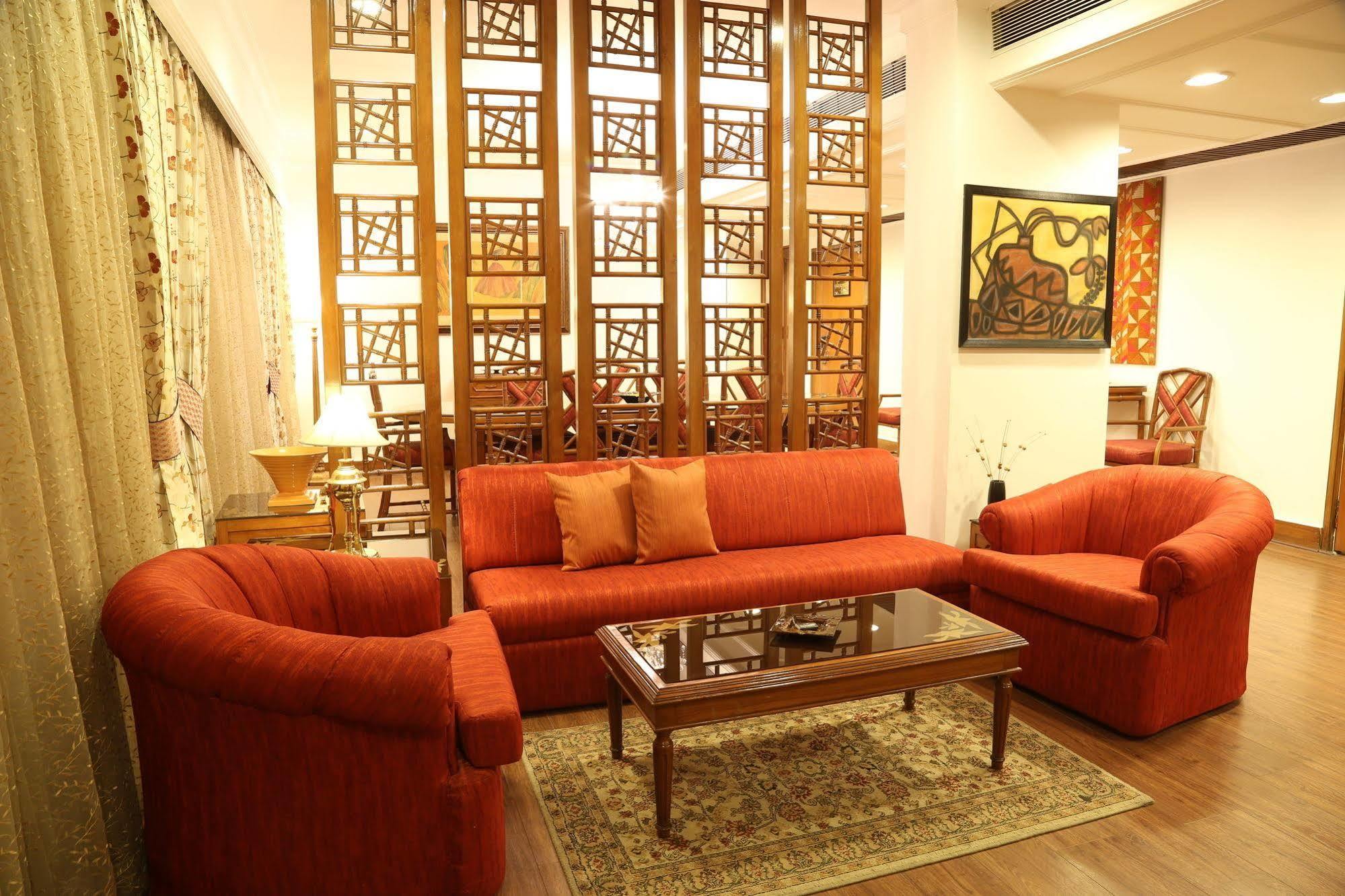 The Ashok, New Delhi Nova Deli Exterior foto A living room in a house